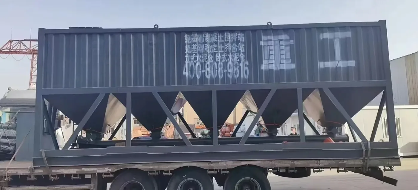 horizontal cement and powder silo, used to display cement and related equipment and structures