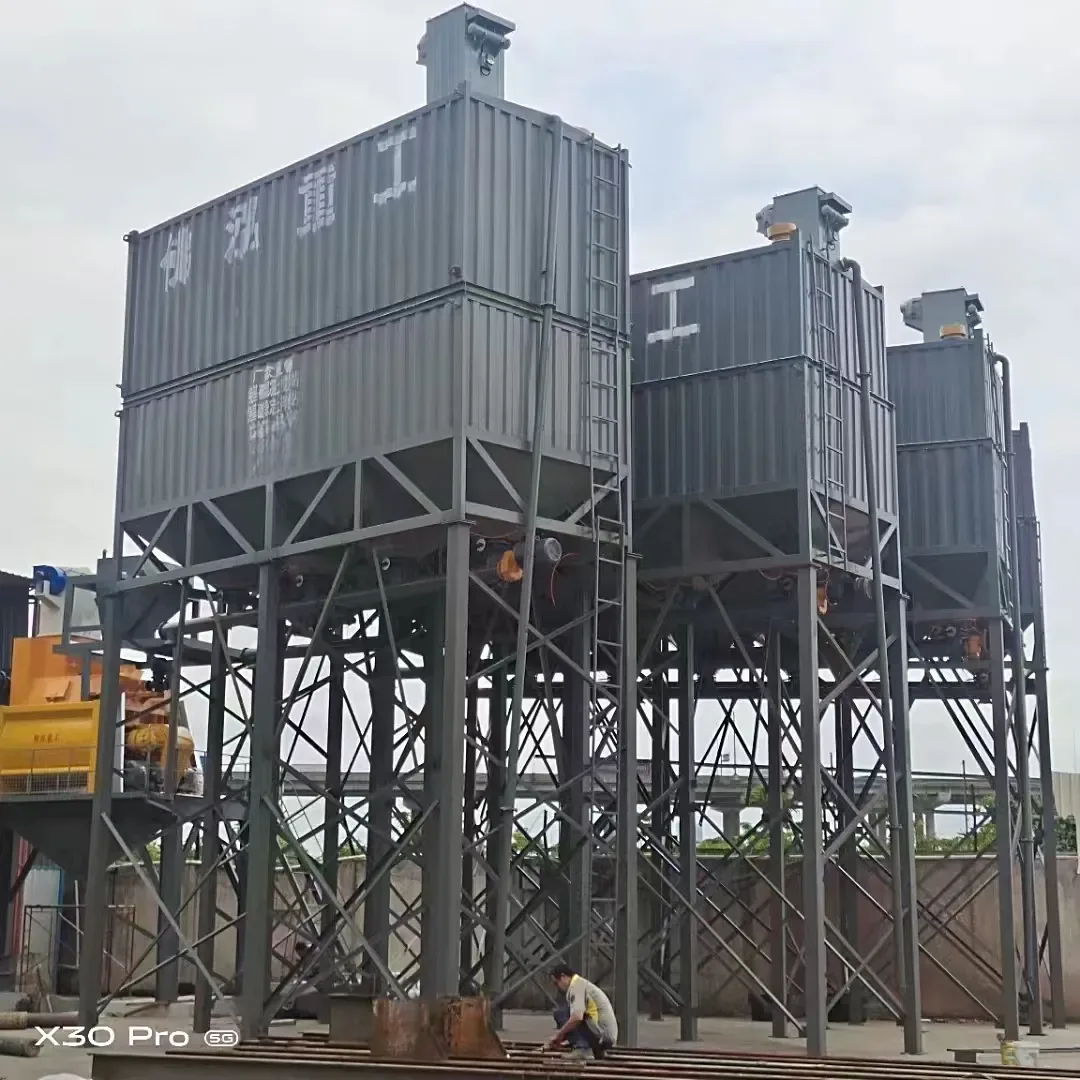 horizontal cement and powder silo, used to display cement and related equipment and structures