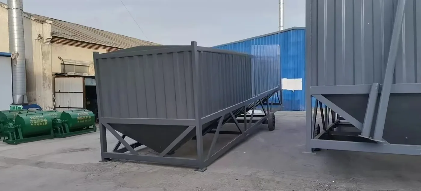 horizontal cement and powder silo, used to display cement and related equipment and structures