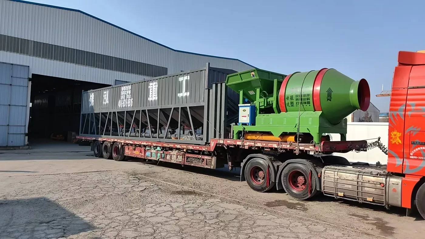 Horizontal cement and powder silo, used to display powder storage and conveying system related equipment and structures