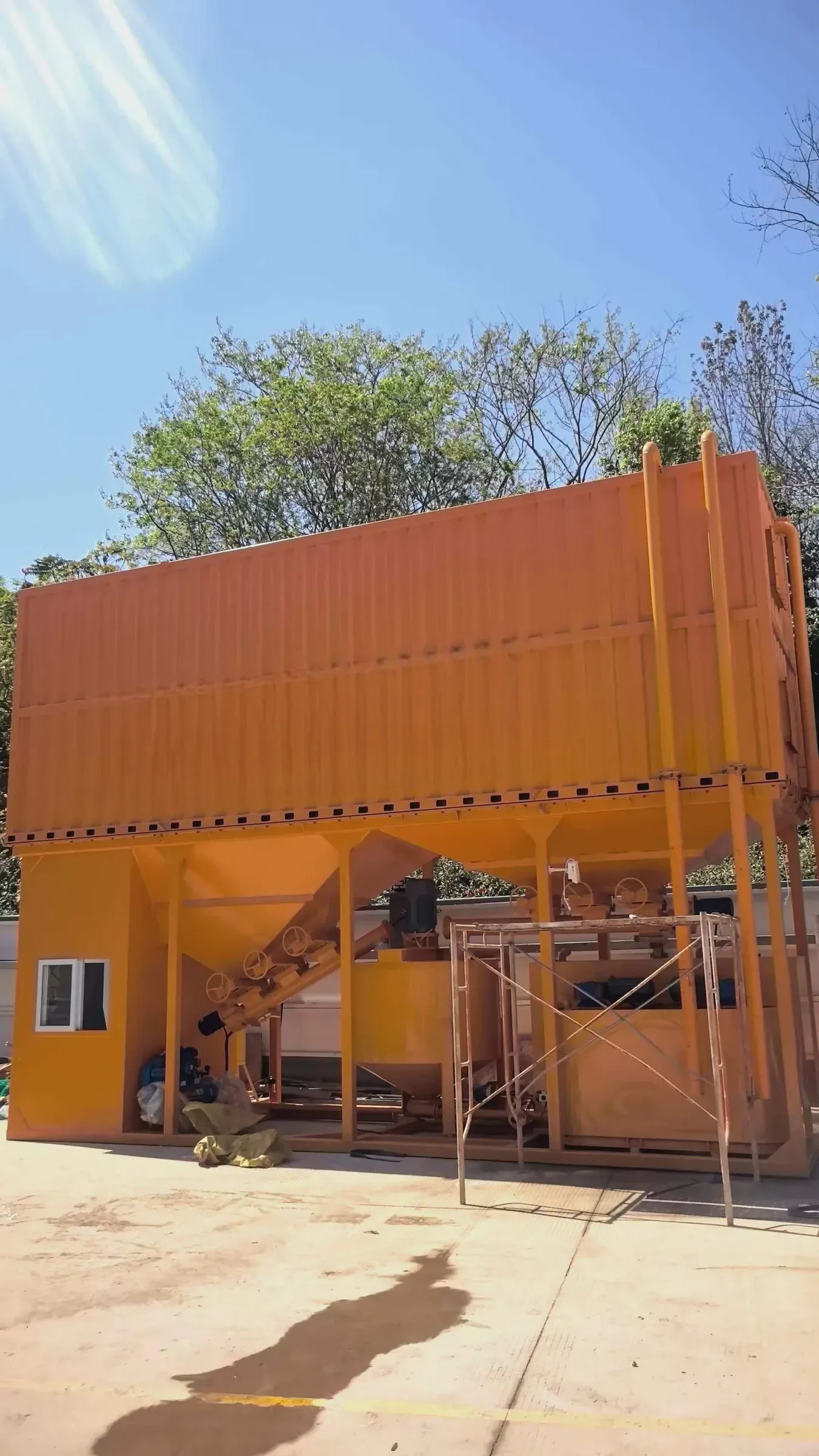 Mortar batching plant and production line are used to display equipment and structures related to small concrete and construction equipment