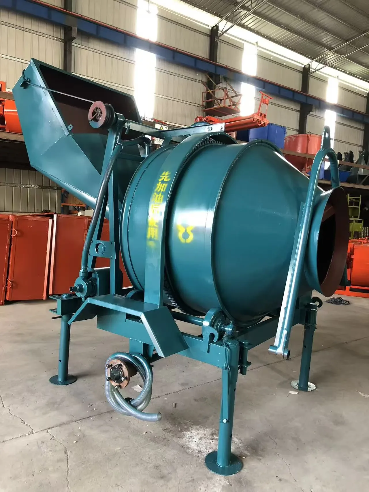 JZC series concrete mixer, used to display equipment and structures related to small concrete batching plant