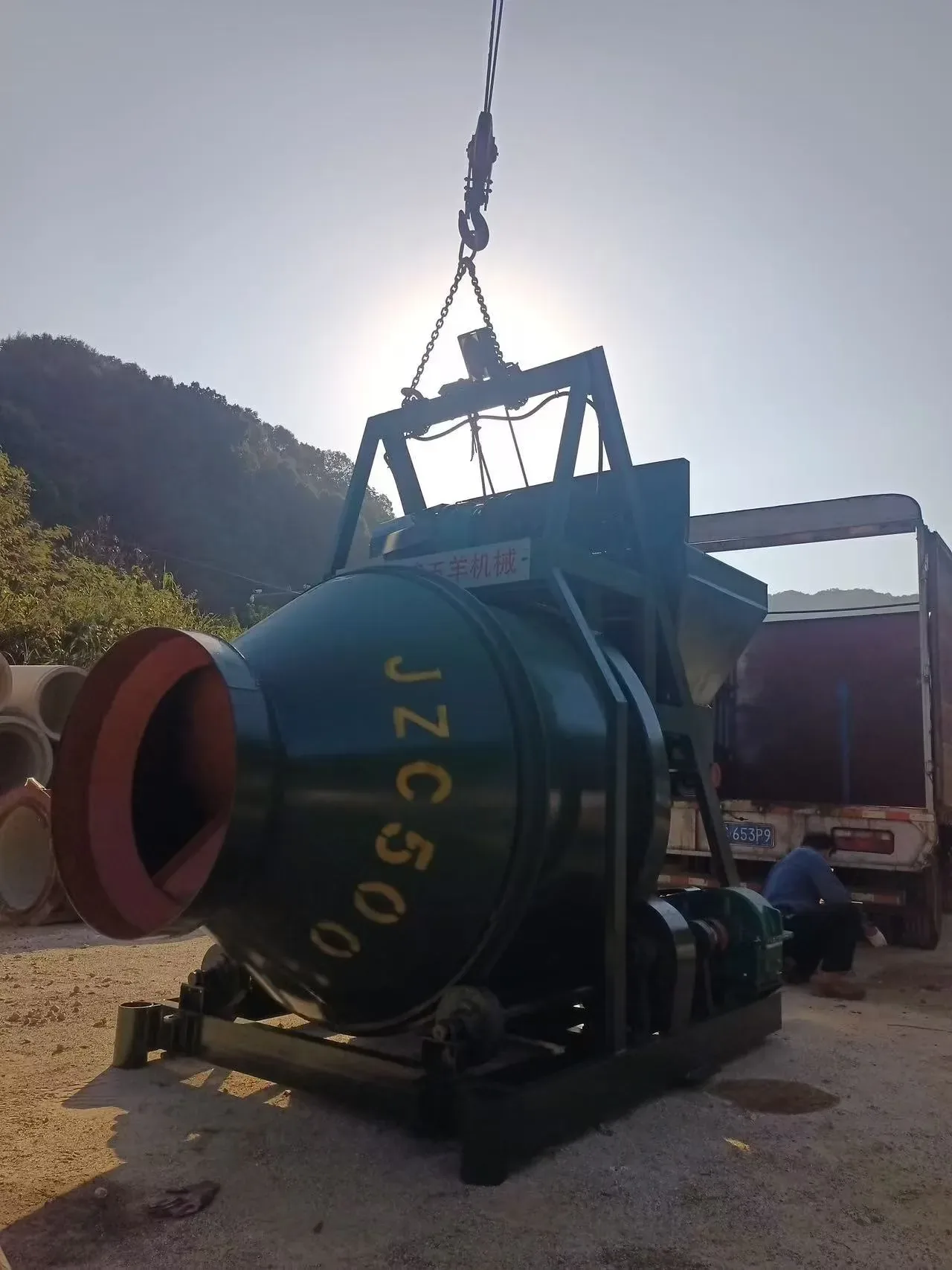 JZC series concrete mixer, used to display equipment and structures related to small concrete batching plant