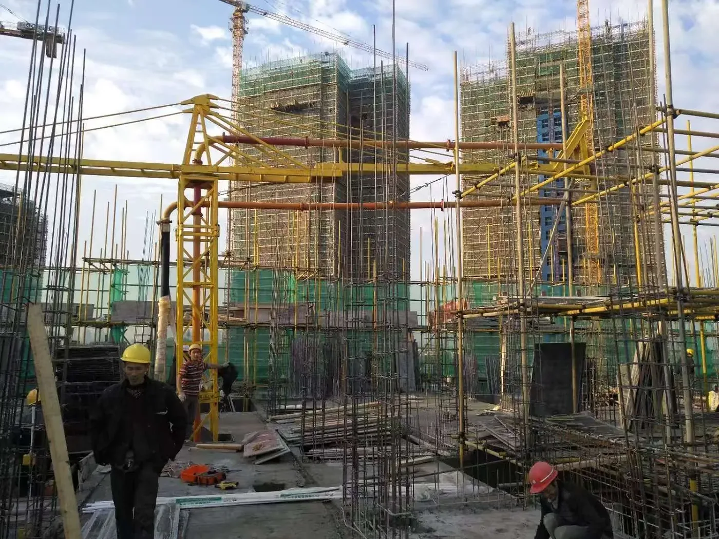 Concrete placing equipment, used to display equipment and structure related to concrete placing equipment