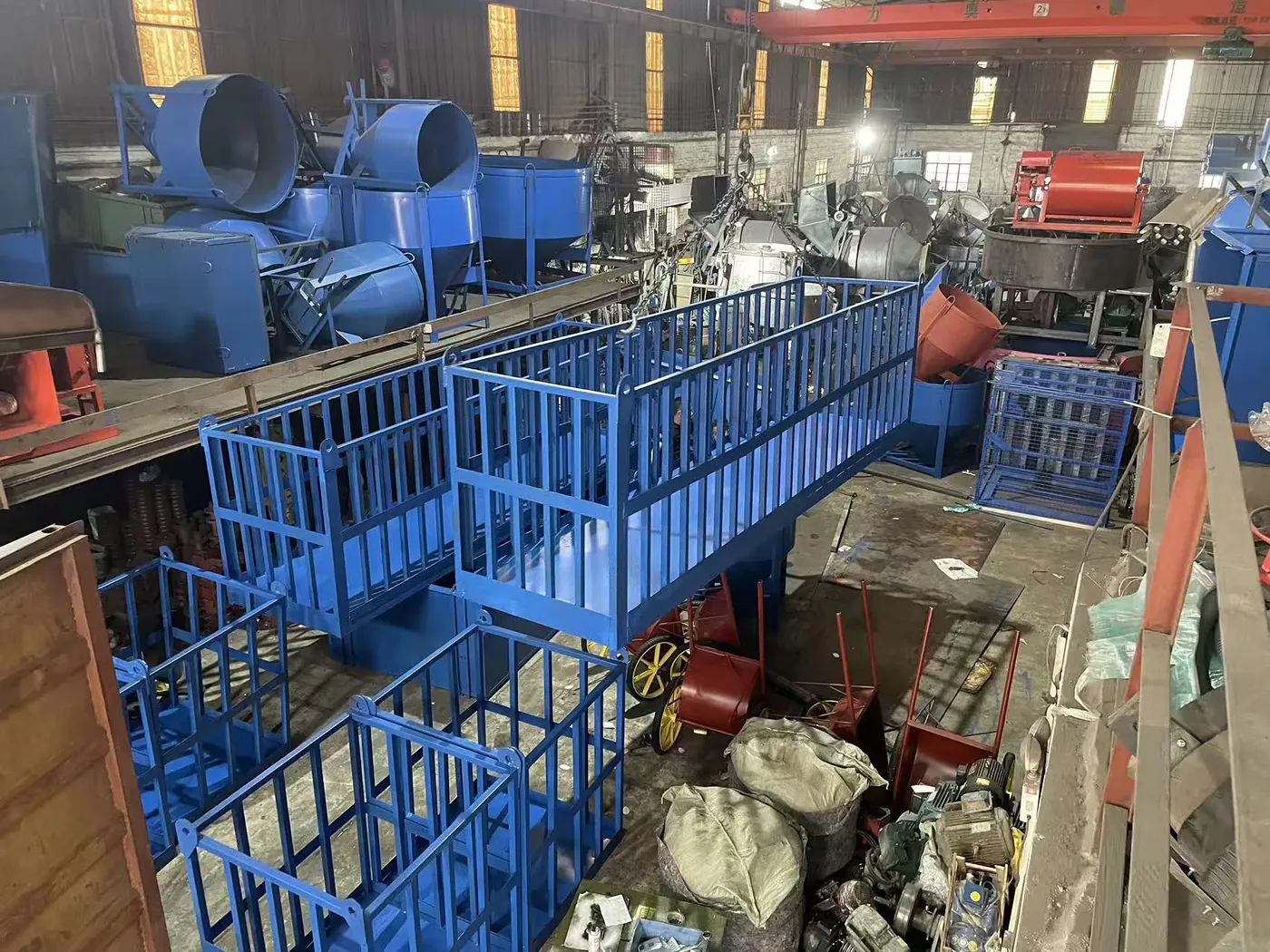 Non-standard construction machinery customization, used to display equipment and structures related to non-standard construction machinery customization