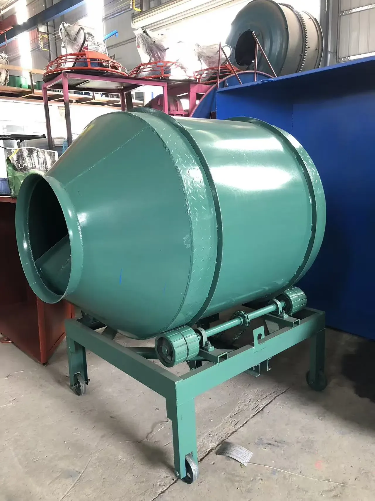 Rubber-wheel mobile concrete mixer, used to display rubber-wheel mobile concrete mixer related equipment and structures