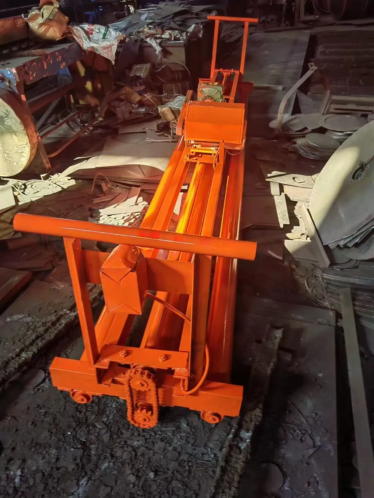 Small road construction machinery, used to display equipment and structures related to small road construction machinery