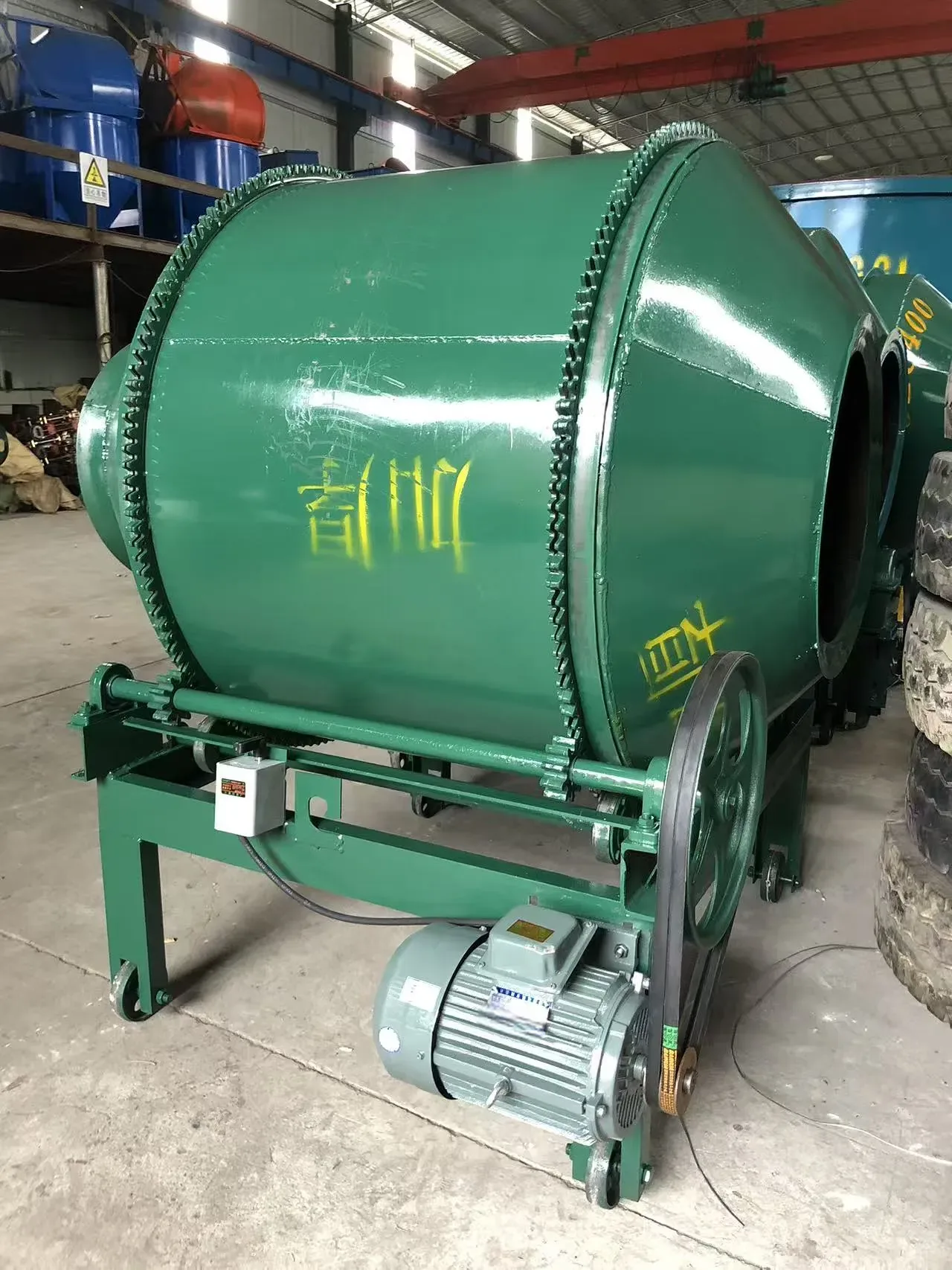 Double-roller mixing equipment, used to display equipment and structure related to double-roller mixing equipment