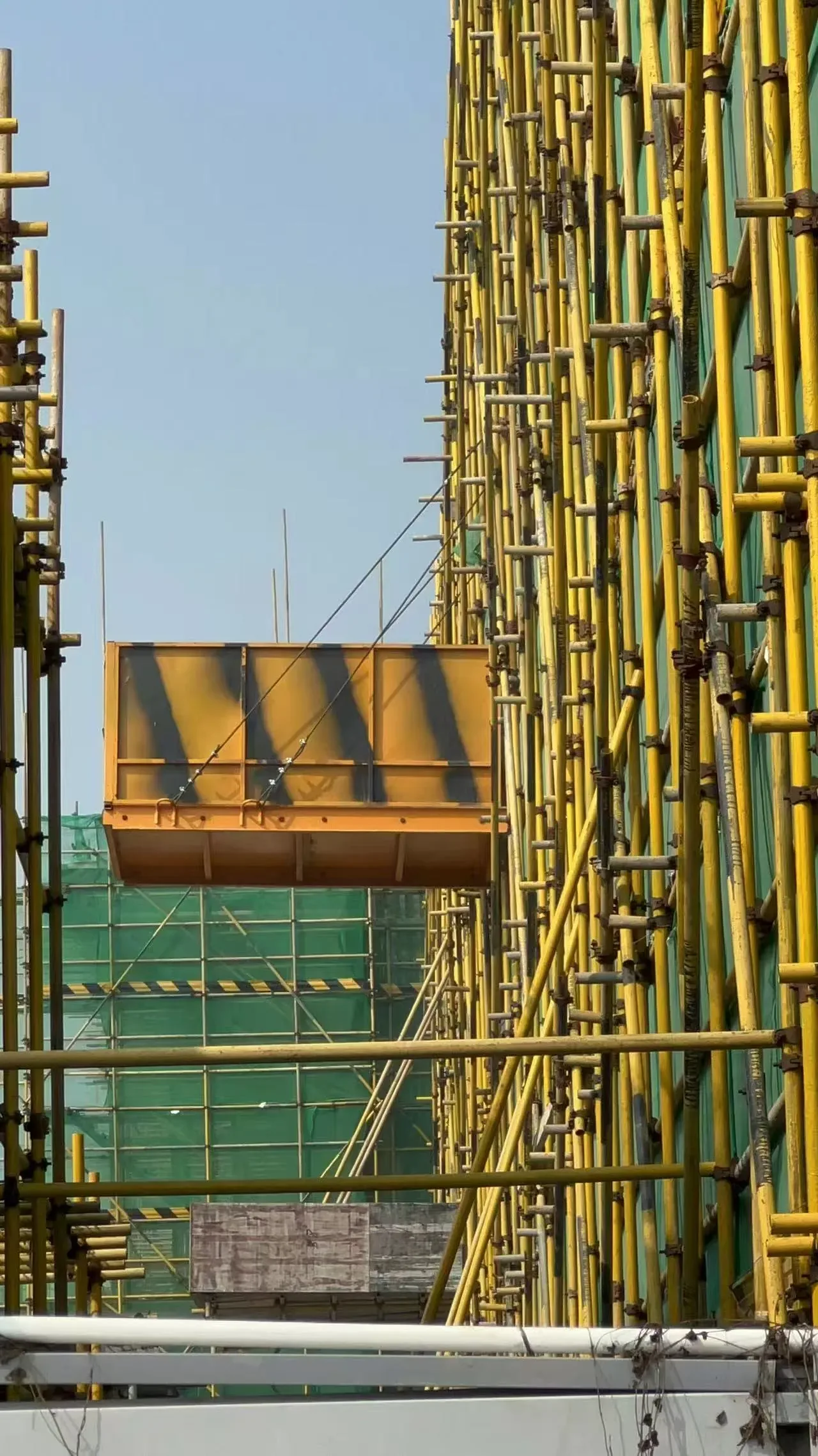 Construction unloading platform, used to display equipment and structures related to the construction unloading platform