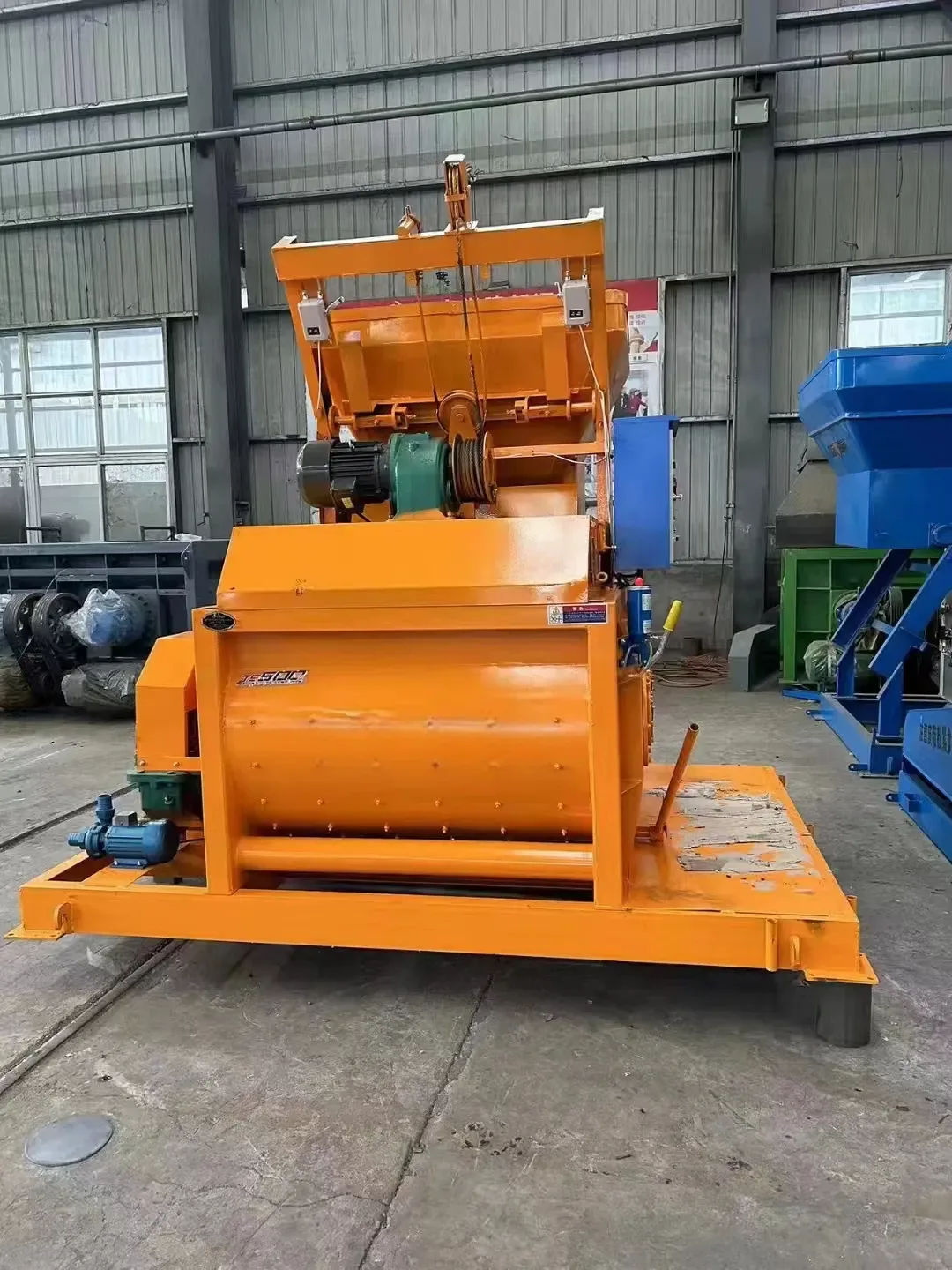 concrete equipment project site, used to display the equipment and structures related to how concrete batching plant works.