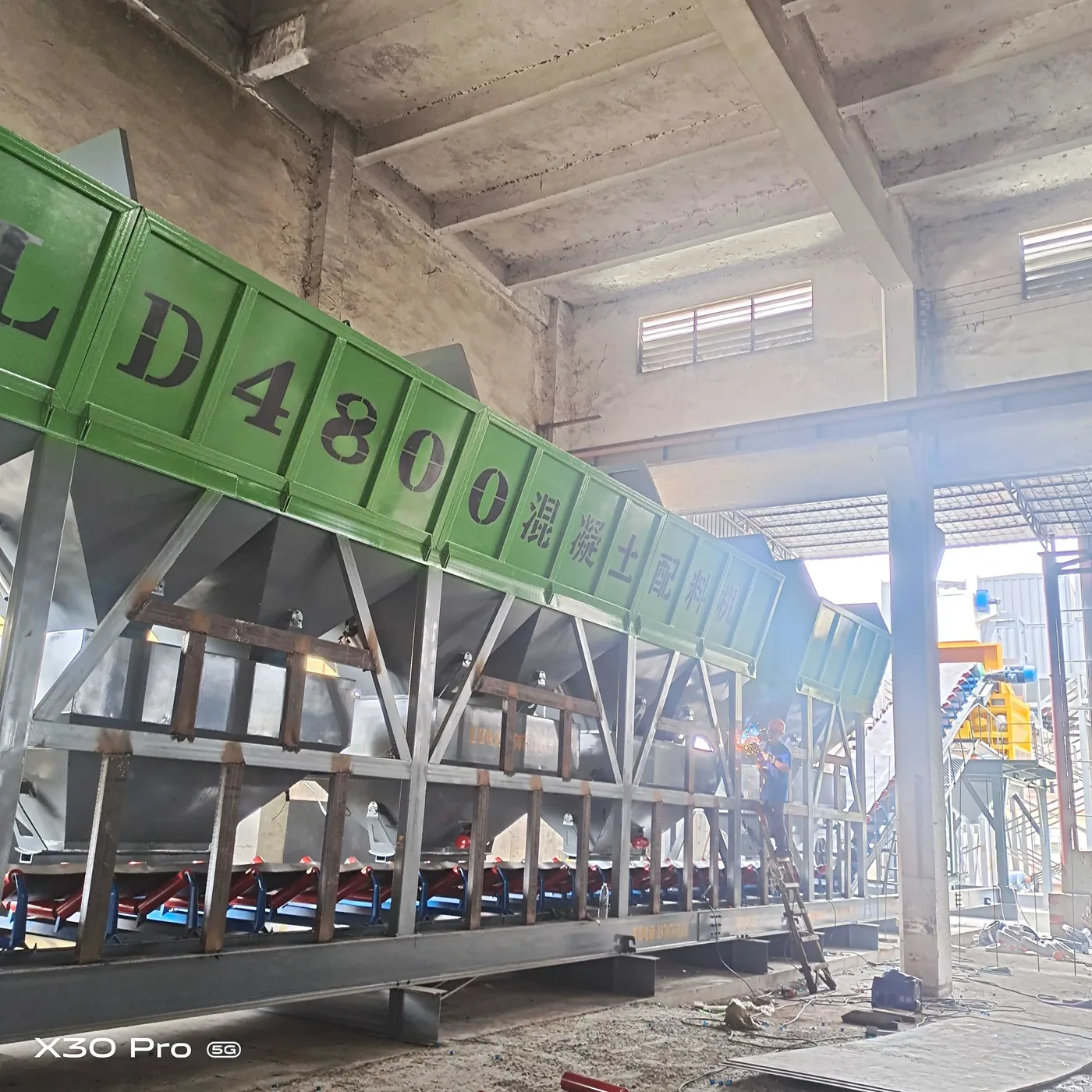 concrete equipment project site, used to display equipment and structures related to concrete mixing equipment