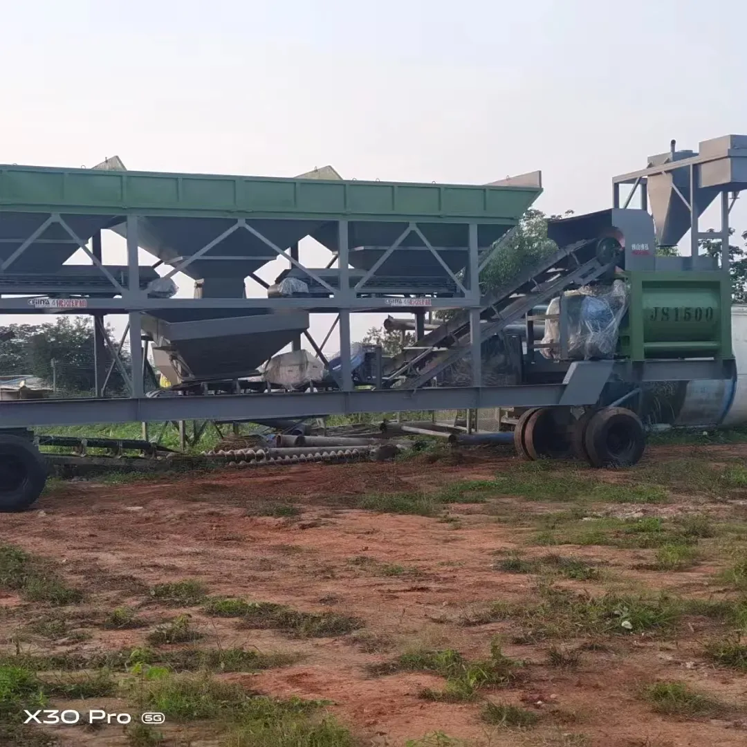 Foundation-free concrete mixing equipment, used to display equipment and structures related to concrete batching plant installation and commissioning preparation