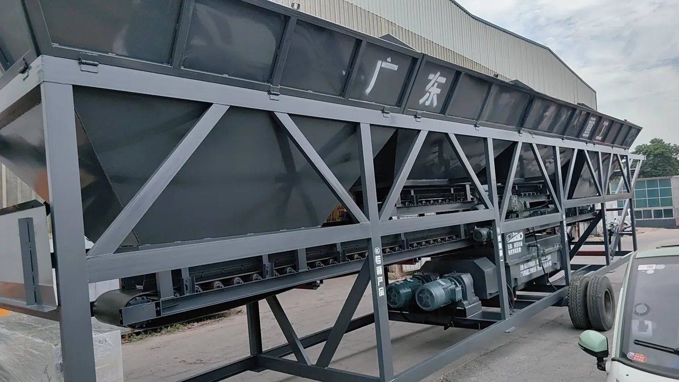 Integrated concrete mixing equipment, used to display equipment and structures related to modular concrete batching plant