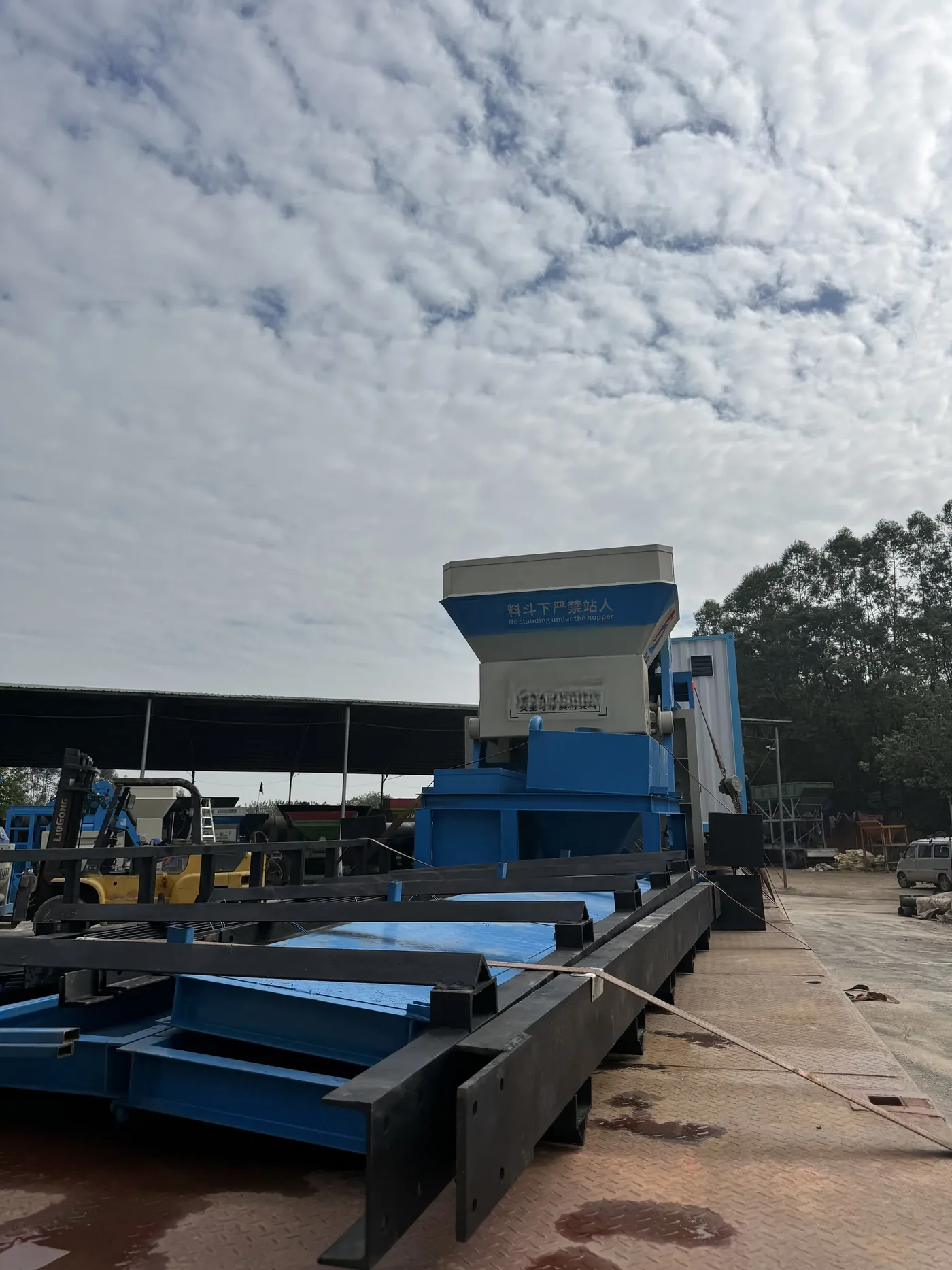 JS twin-shaft main mixer, used to show how to choose equipment and structures for concrete main mixer