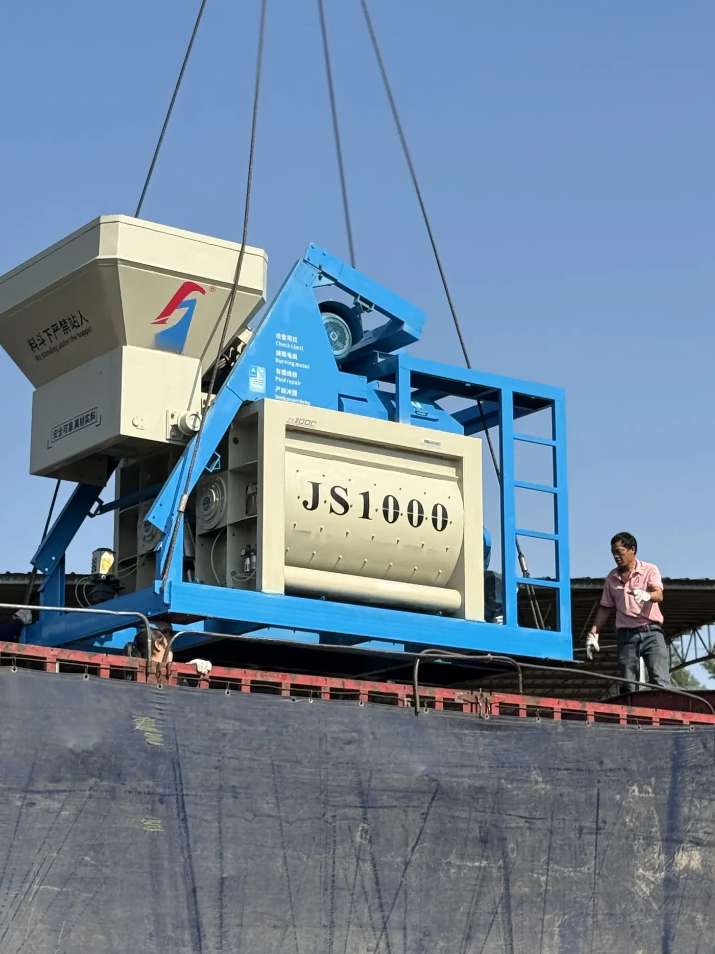JS twin-shaft main mixer, used to show how to choose equipment and structures for concrete main mixer