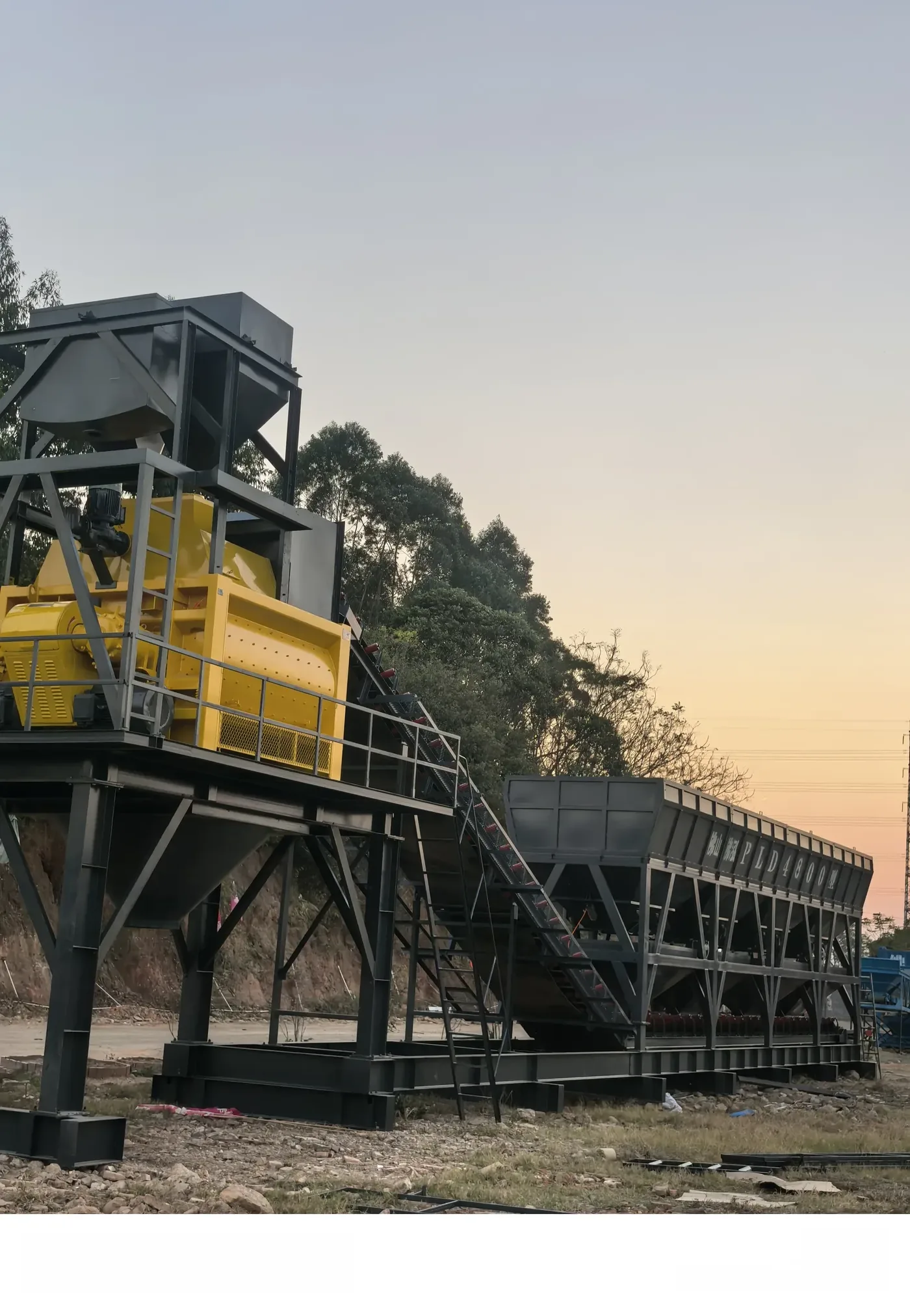 Modular batching, conveying, and mixing systems, used to demonstrate how to select related equipment and structures for wet and dry concrete batching plant.