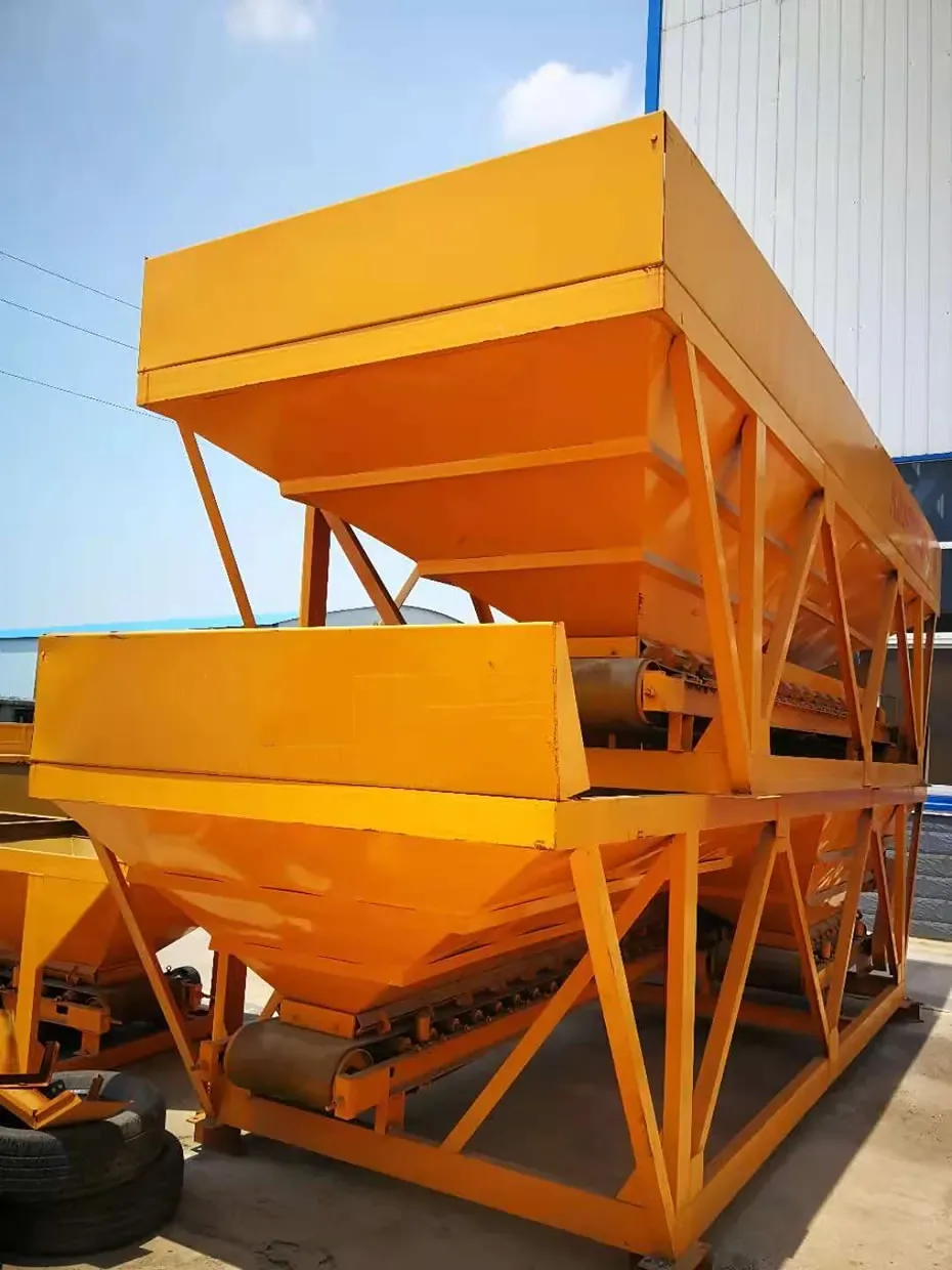 PLD aggregate batching equipment, used to show how concrete batching plant weighing system configures the related equipment and structures.