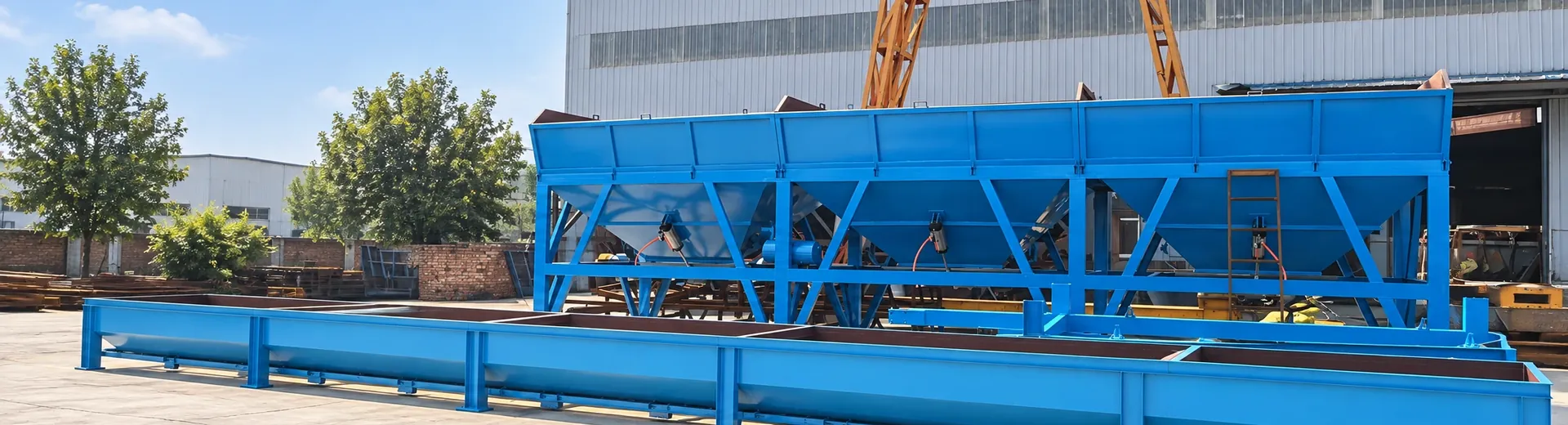 PLD aggregate batching equipment silos, feeding, and shipping structure photos