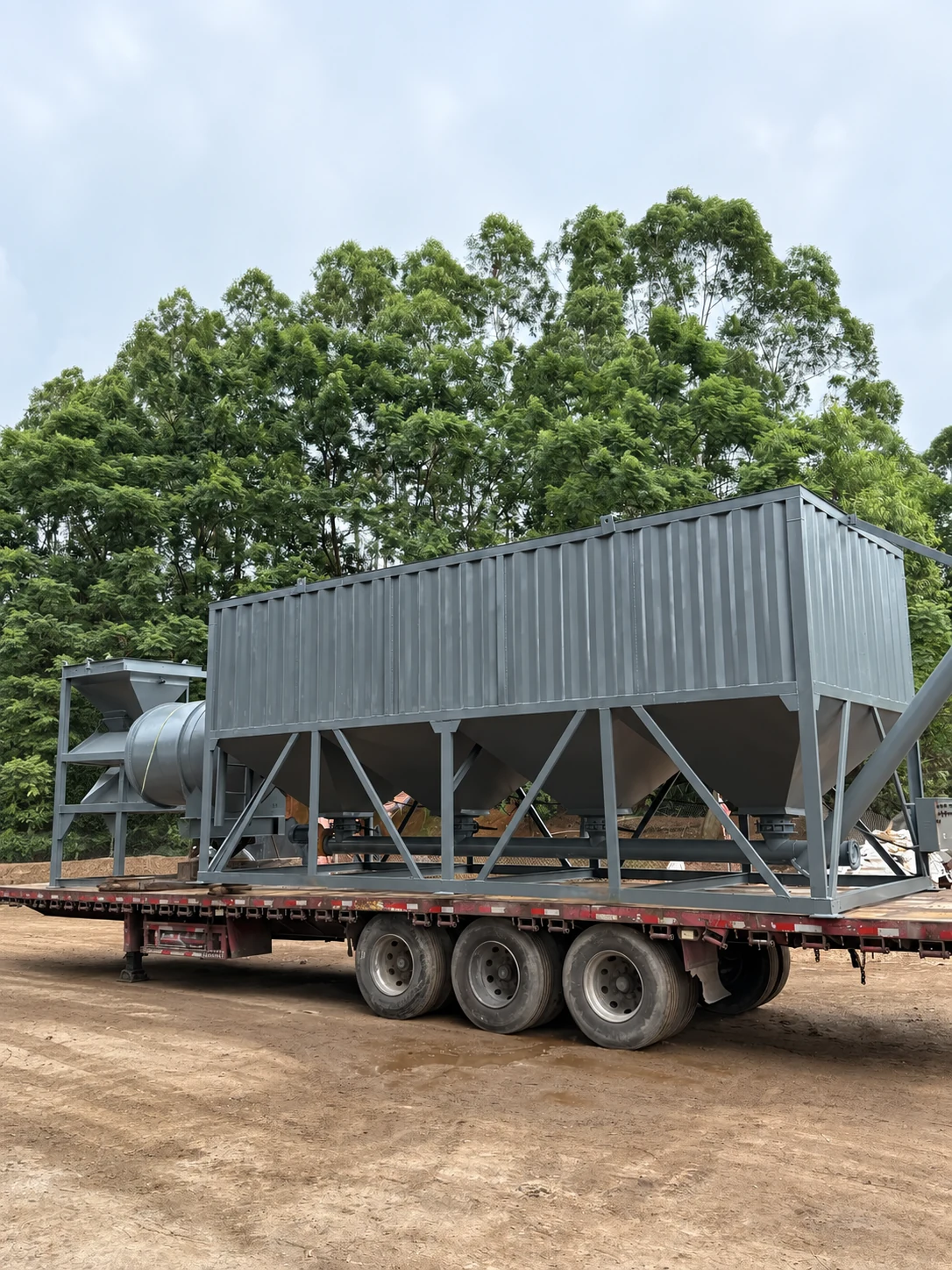 Single-layer horizontal powder silo equipment live photos