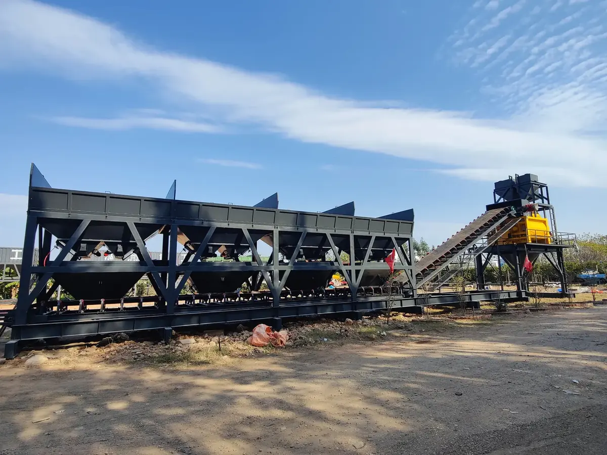 Four-bin batching, inclined belt, and actual structure of 'main mixer' in the modular-free batching plant